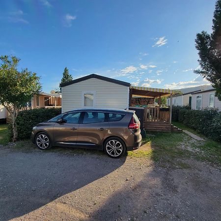 ויק-לה-גארדיול Mobilhome Au Camping Les Salins De La Gardiole Ex Camping Europe מראה חיצוני תמונה