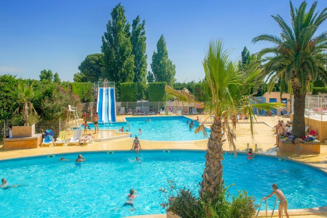 ויק-לה-גארדיול Mobilhome Au Camping Les Salins De La Gardiole Ex Camping Europe מראה חיצוני תמונה