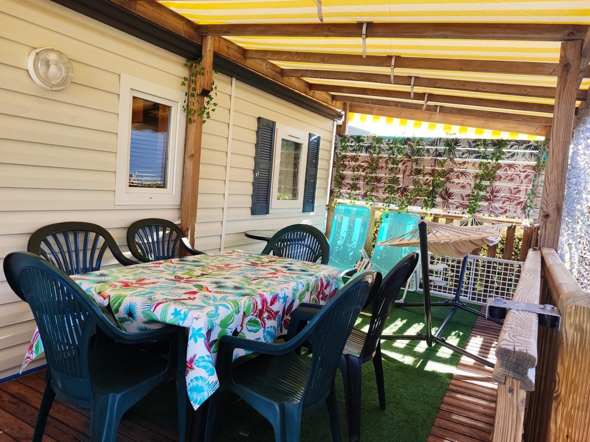 ויק-לה-גארדיול Mobilhome Au Camping Les Salins De La Gardiole Ex Camping Europe מראה חיצוני תמונה