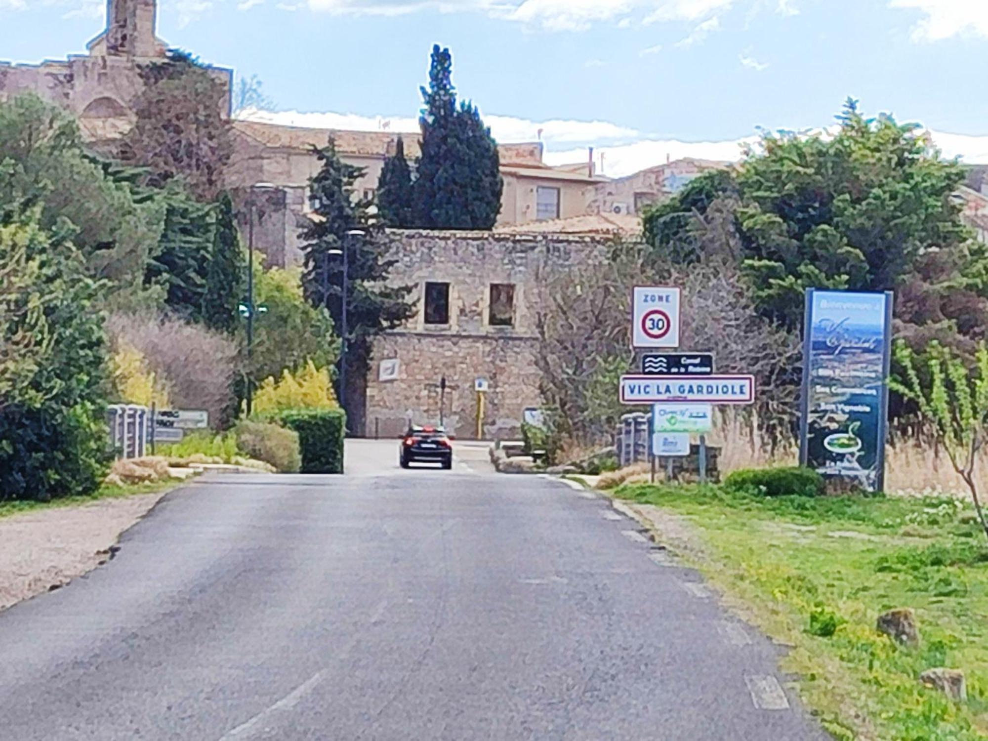 ויק-לה-גארדיול Mobilhome Au Camping Les Salins De La Gardiole Ex Camping Europe מראה חיצוני תמונה