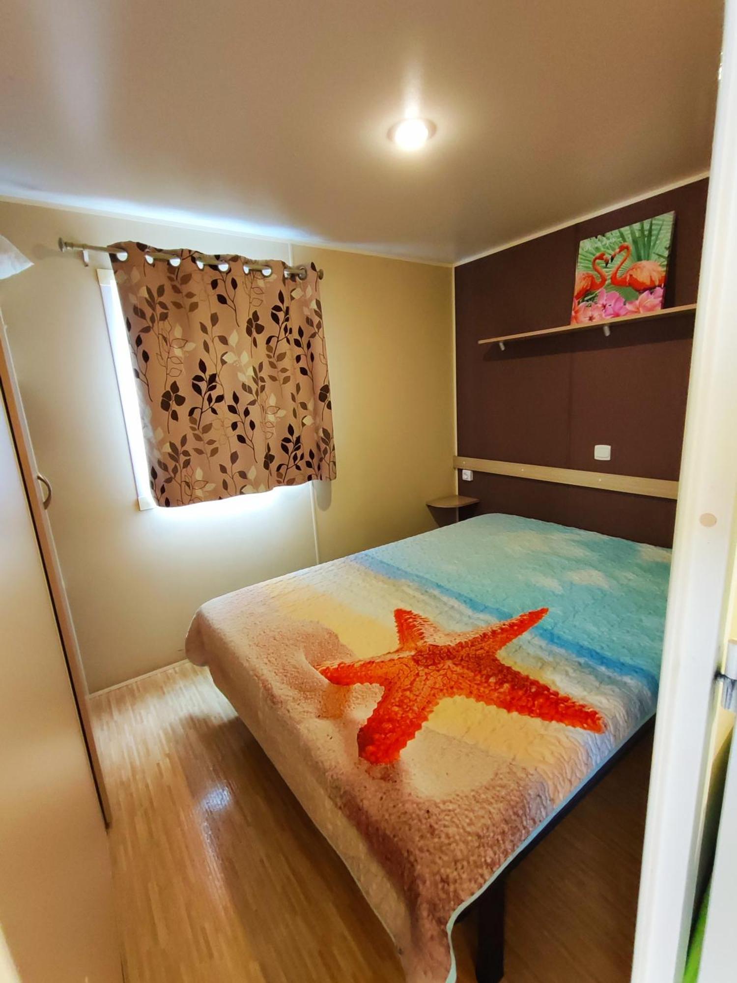 ויק-לה-גארדיול Mobilhome Au Camping Les Salins De La Gardiole Ex Camping Europe מראה חיצוני תמונה