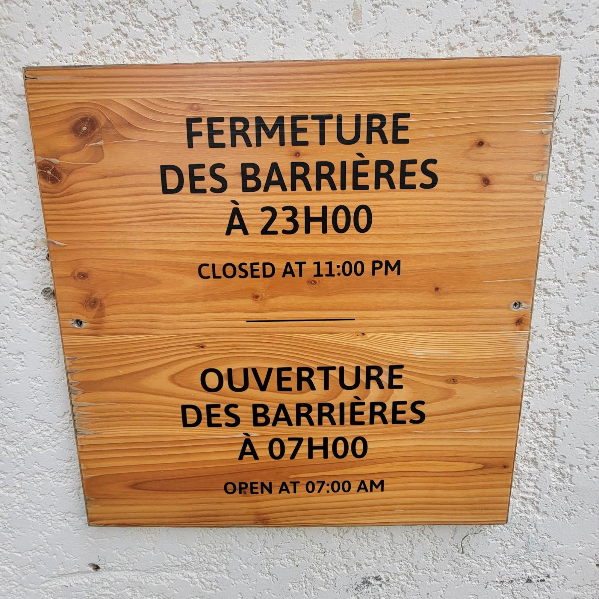 ויק-לה-גארדיול Mobilhome Au Camping Les Salins De La Gardiole Ex Camping Europe מראה חיצוני תמונה